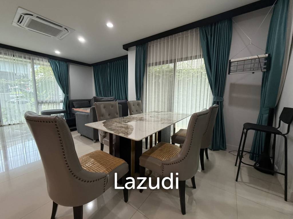 Luxurious 4-Bedroom Home in Hua Mak, Bang Kapi