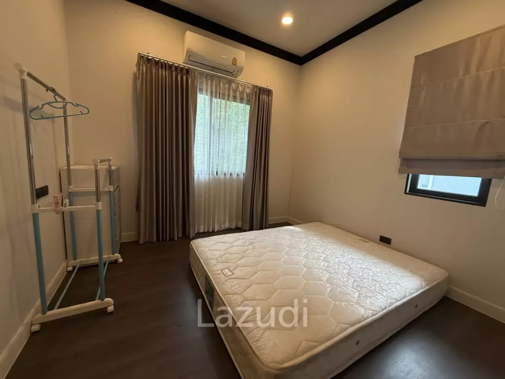Luxurious 4-Bedroom Home in Hua Mak, Bang Kapi