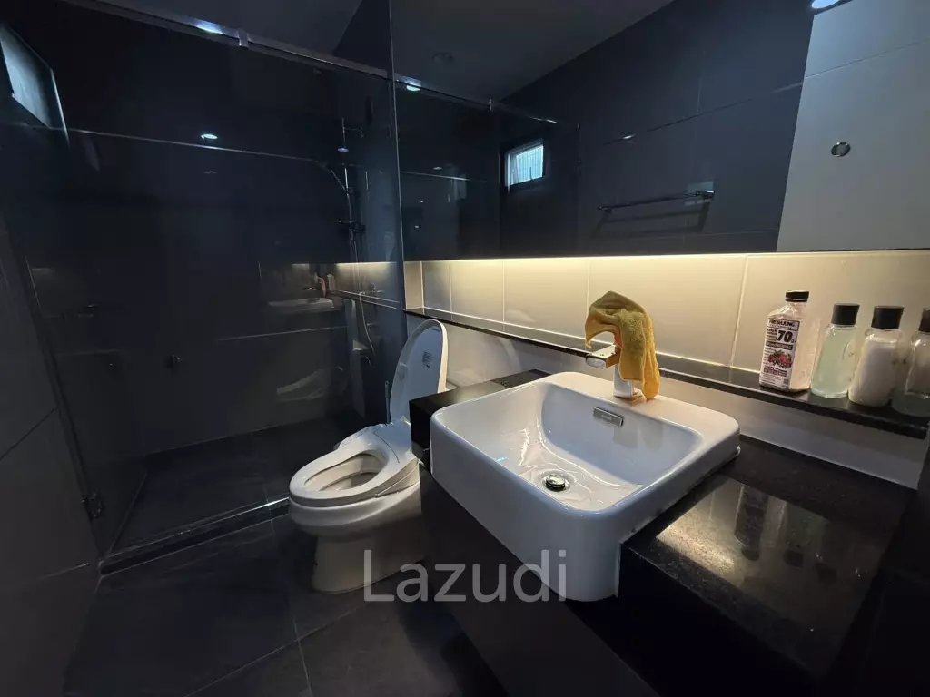 Luxurious 4-Bedroom Home in Hua Mak, Bang Kapi