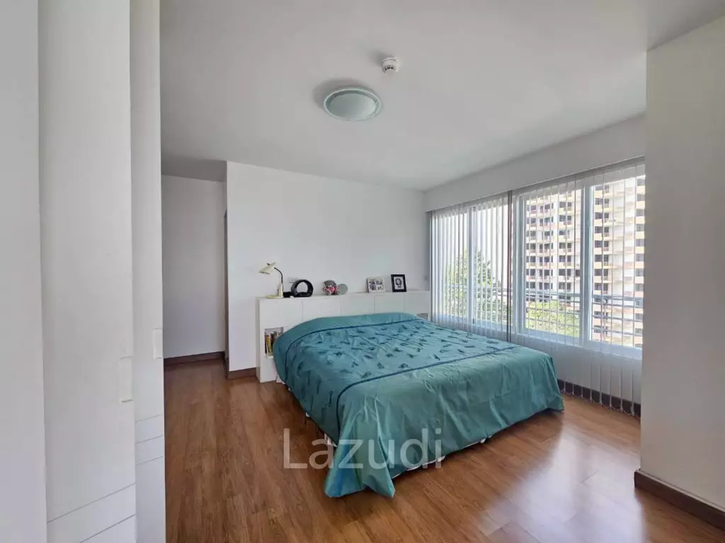 BAAN HANSA CONDO : BEACHFRONT 2 BED SEAVIEW CONDO