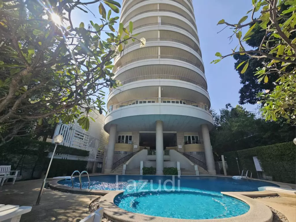 BAAN HANSA CONDO : BEACHFRONT 2 BED SEAVIEW CONDO