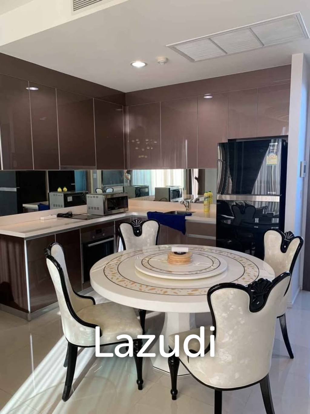 Luxurious 2-BR Condo with Stunning City Views