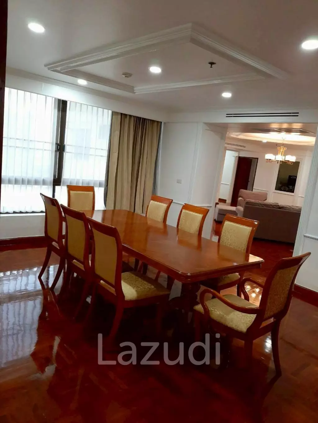 3 bedrooms 3 bathrooms 350 Sq.M. Ruamsuk