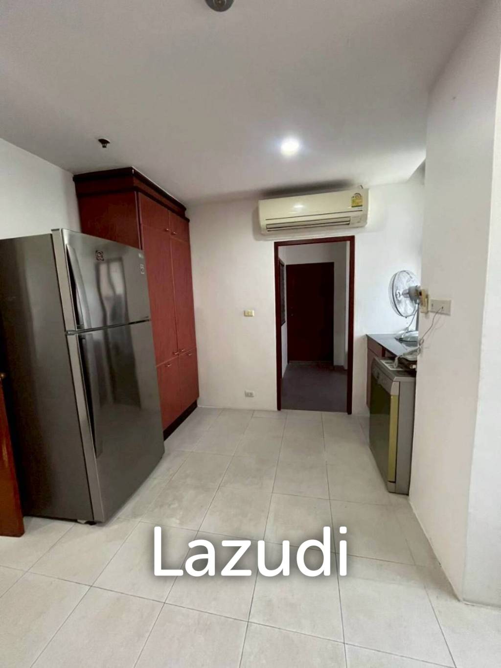 3 bedrooms 3 bathrooms 350 Sq.M. Ruamsuk
