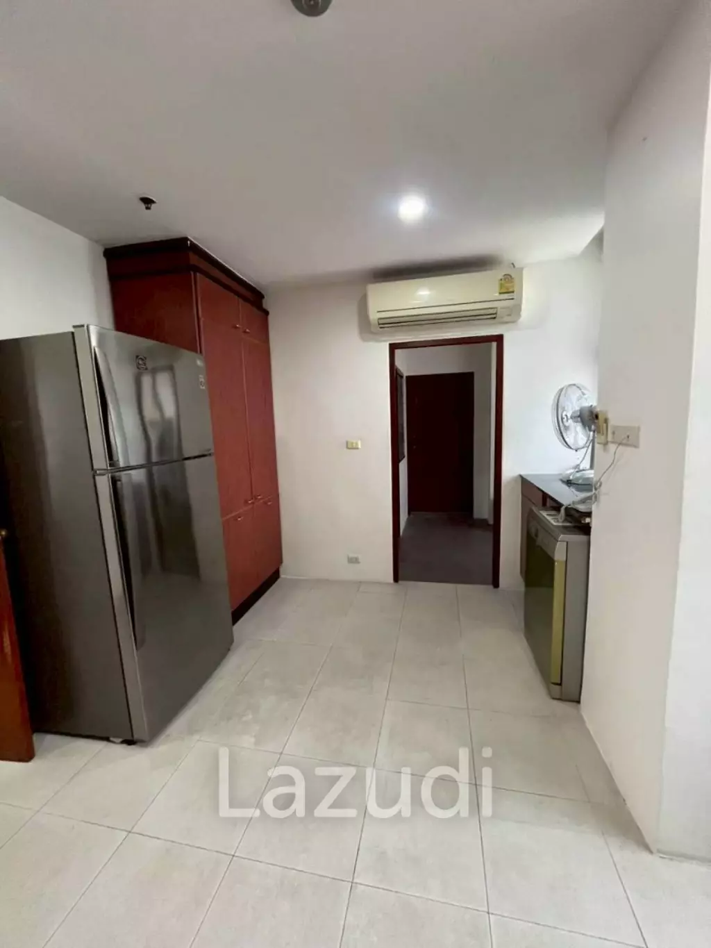 3 bedrooms 3 bathrooms 350 Sq.M. Ruamsuk