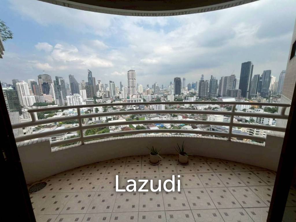 3 bedrooms 3 bathrooms 350 Sq.M. Ruamsuk