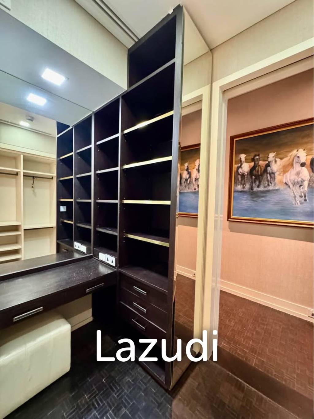 Luxurious 4 Bedroom Condo in The Ritz-Carlton Bangkok