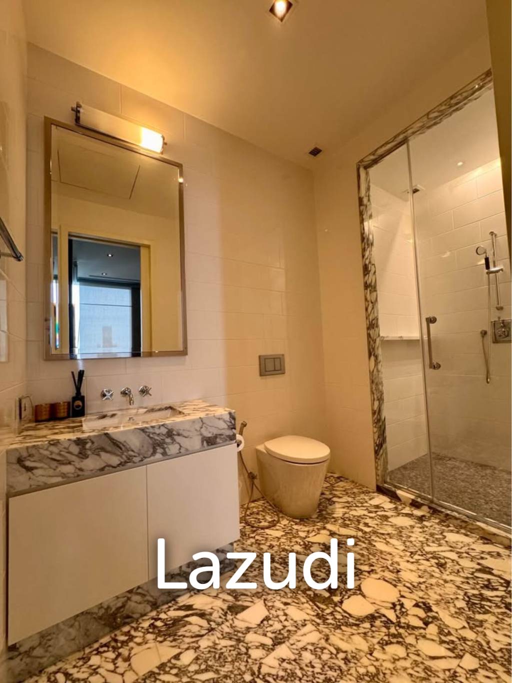 Luxurious 4 Bedroom Condo in The Ritz-Carlton Bangkok