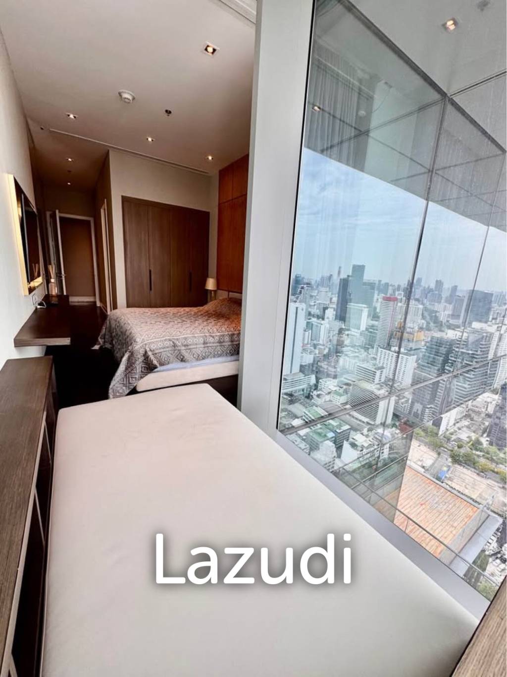 Luxurious 4 Bedroom Condo in The Ritz-Carlton Bangkok