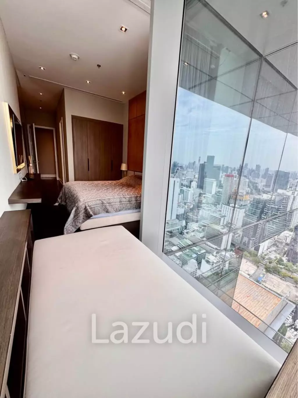 Luxurious 4 Bedroom Condo in The Ritz-Carlton Bangkok