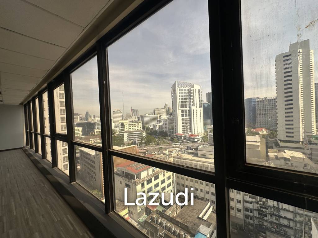 Spacious Office with City Views in Suriyawong, Bangkok
