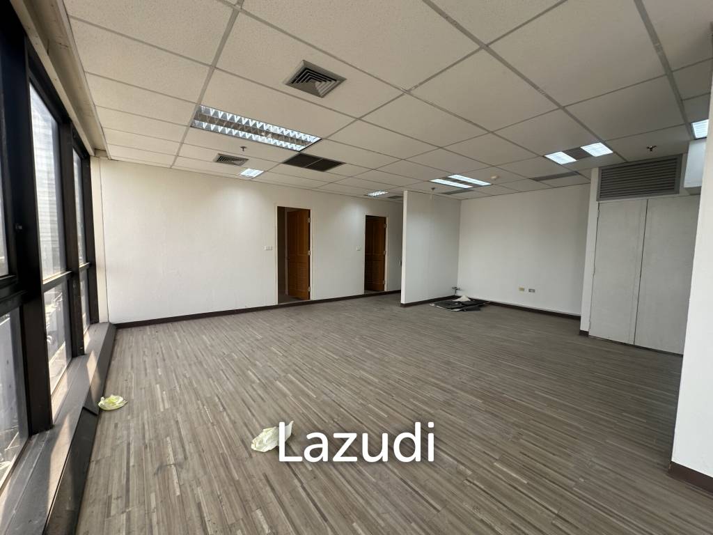 Spacious Office with City Views in Suriyawong, Bangkok