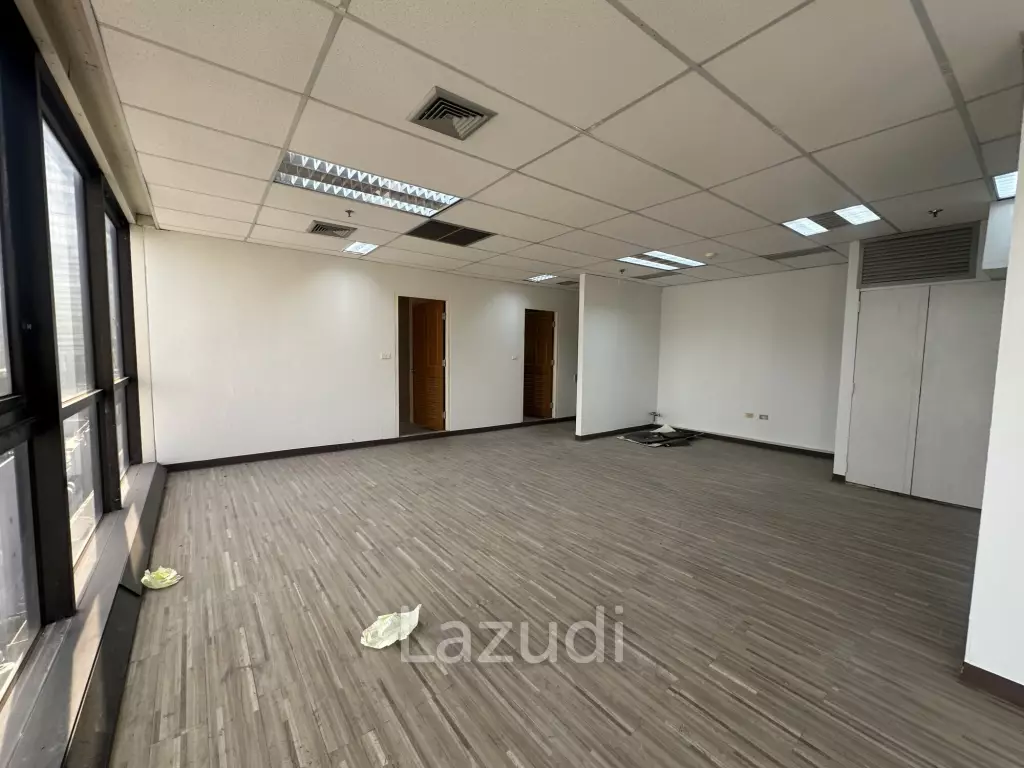 Spacious Office with City Views in Suriyawong, Bangkok