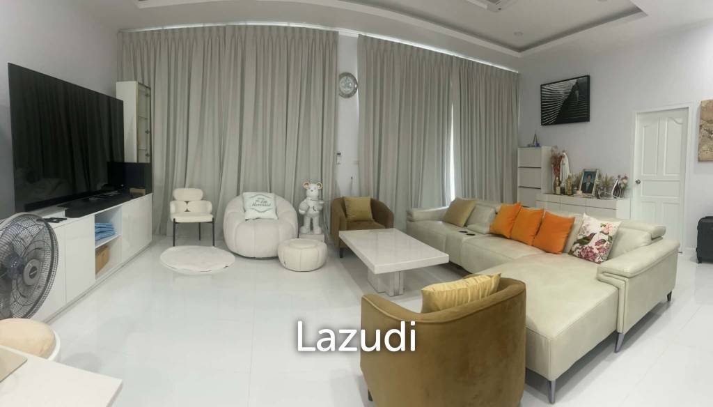 Pool villa in Hua Hin Nice Breeze 8 By The Sea, 3 bedrooms