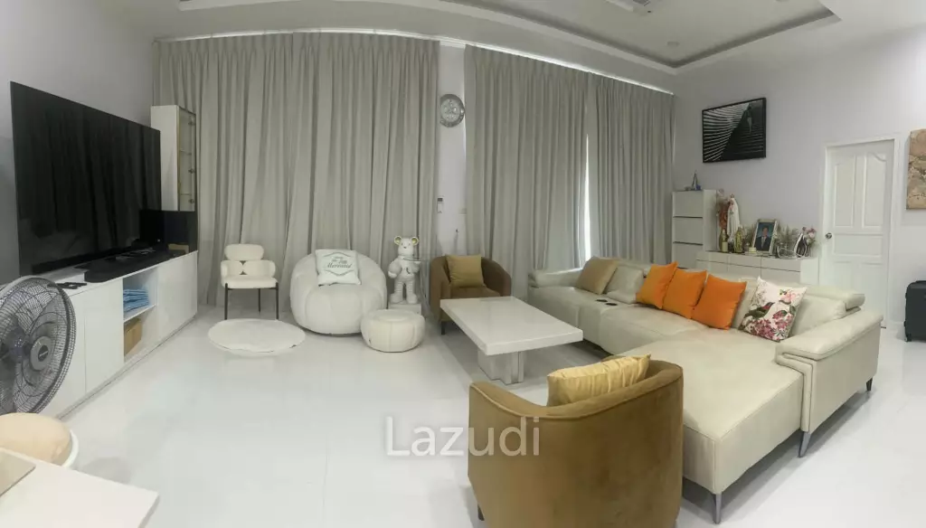 Pool villa in Hua Hin Nice Breeze 8 By The Sea, 3 bedrooms