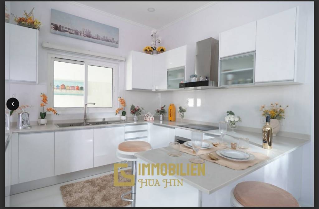 Strandnah / privater Pool / voll möbliert