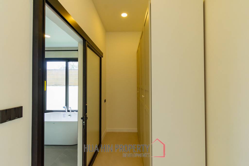Luxurious 2 Bedroom Villa in Hua Hin Thap Tai