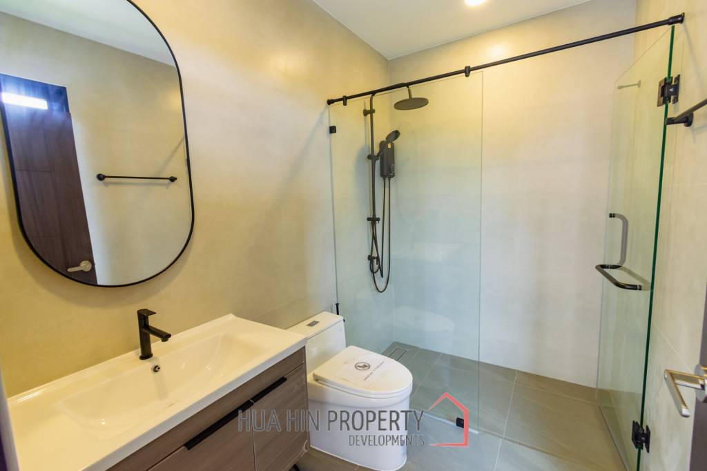 Luxurious 2 Bedroom Villa in Hua Hin Thap Tai