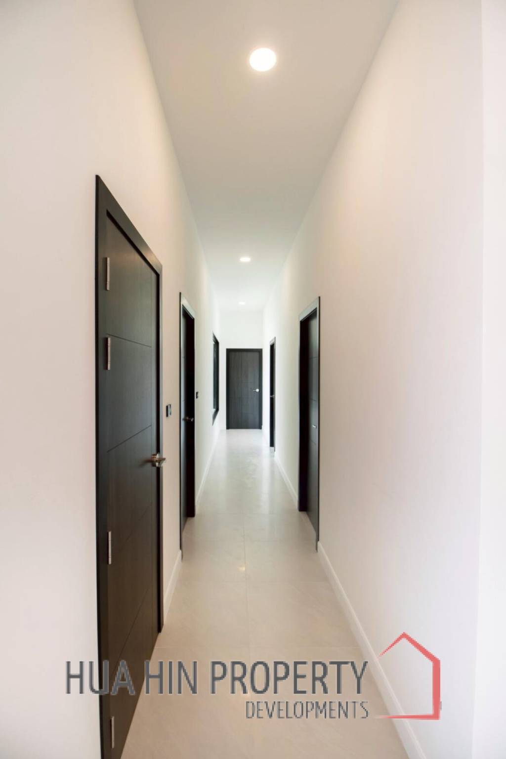 Luxurious Villa in Hua Hin with Prime Investment Potential