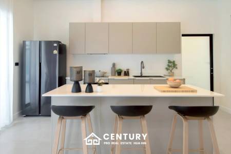 Luxurious Villa in Hua Hin with Prime Investment Potential