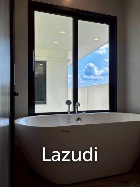 Luxurious Villa in Hua Hin with Prime Investment Potential