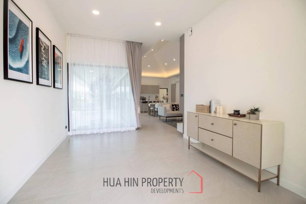Luxurious Villa in Hua Hin with Prime Investment Potential