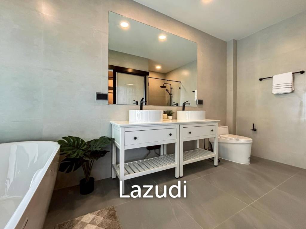 Luxurious Villa in Hua Hin with Prime Investment Potential