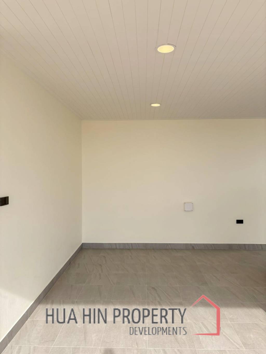 Luxurious Villa in Hua Hin with Prime Investment Potential