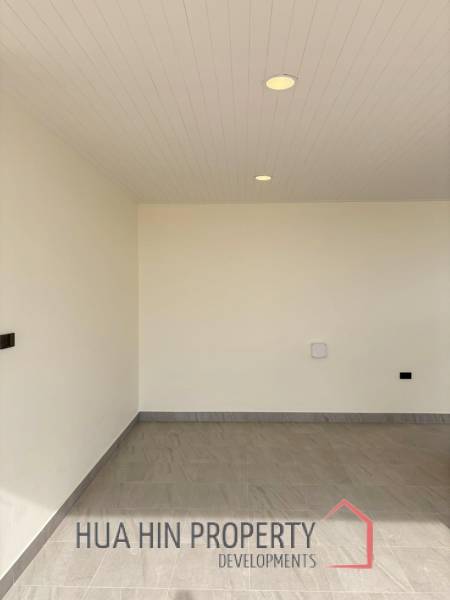 Luxurious Villa in Hua Hin with Prime Investment Potential