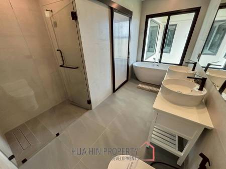 Luxurious Villa in Hua Hin with Prime Investment Potential