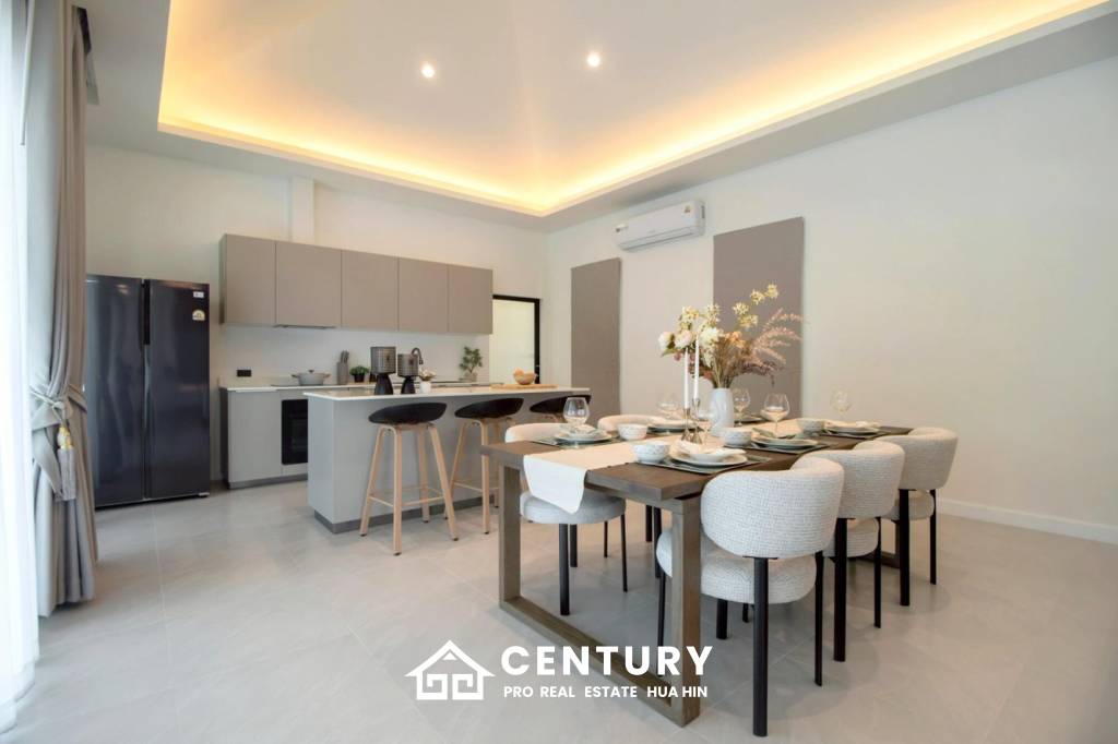 Luxurious Villa in Hua Hin with Prime Investment Potential