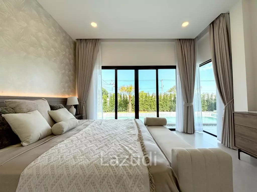 Luxurious Villa in Hua Hin with Prime Investment Potential