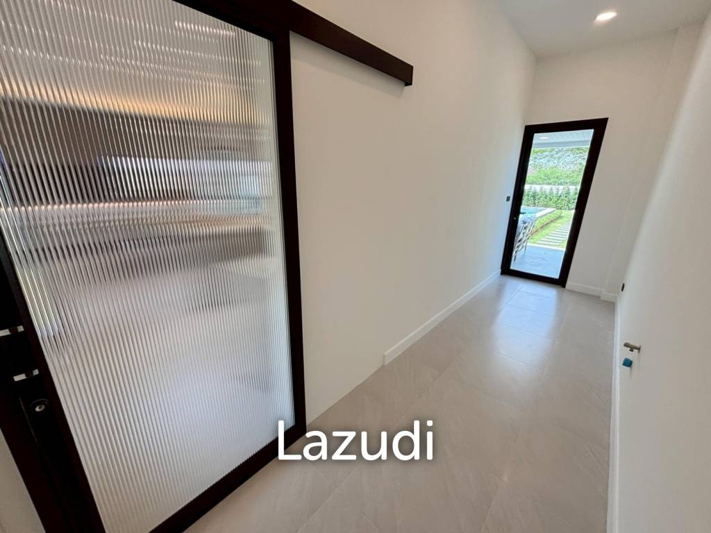 Luxurious Villa in Hua Hin with Prime Investment Potential