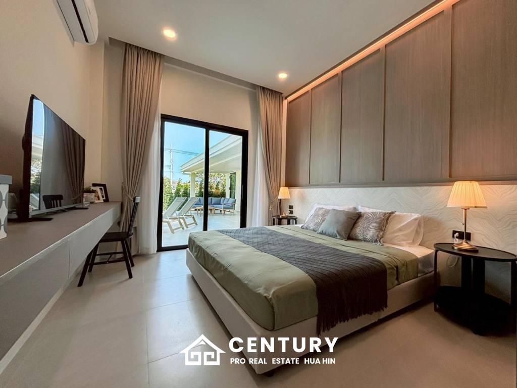 Luxurious Villa in Hua Hin with Prime Investment Potential