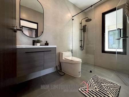 Luxurious Villa in Hua Hin with Prime Investment Potential