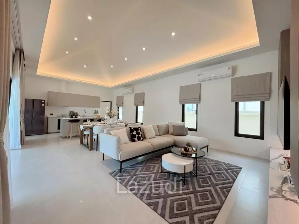 Luxurious Villa in Hua Hin with Prime Investment Potential