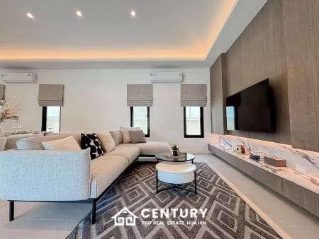 Luxurious Villa in Hua Hin with Prime Investment Potential