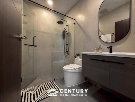 Luxurious Villa in Hua Hin with Prime Investment Potential