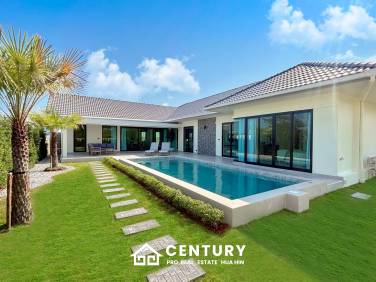 Luxurious Villa in Hua Hin with Prime Investment Potential