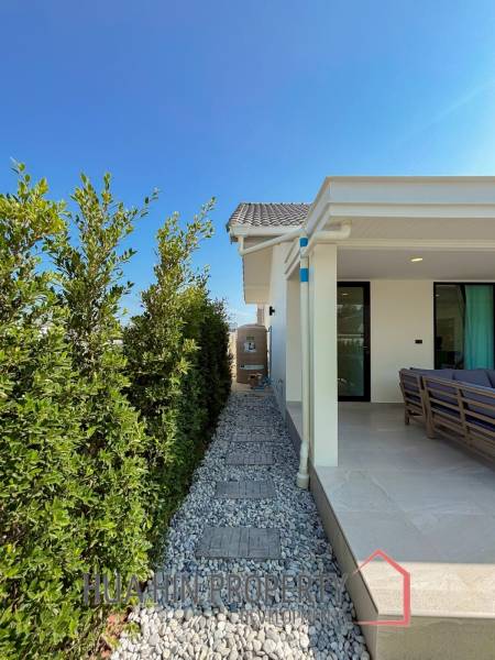 Luxurious Villa in Hua Hin with Prime Investment Potential