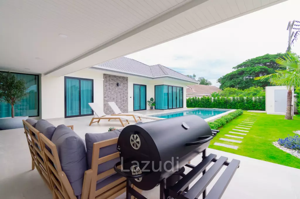 Luxurious Villa in Hua Hin with Prime Investment Potential