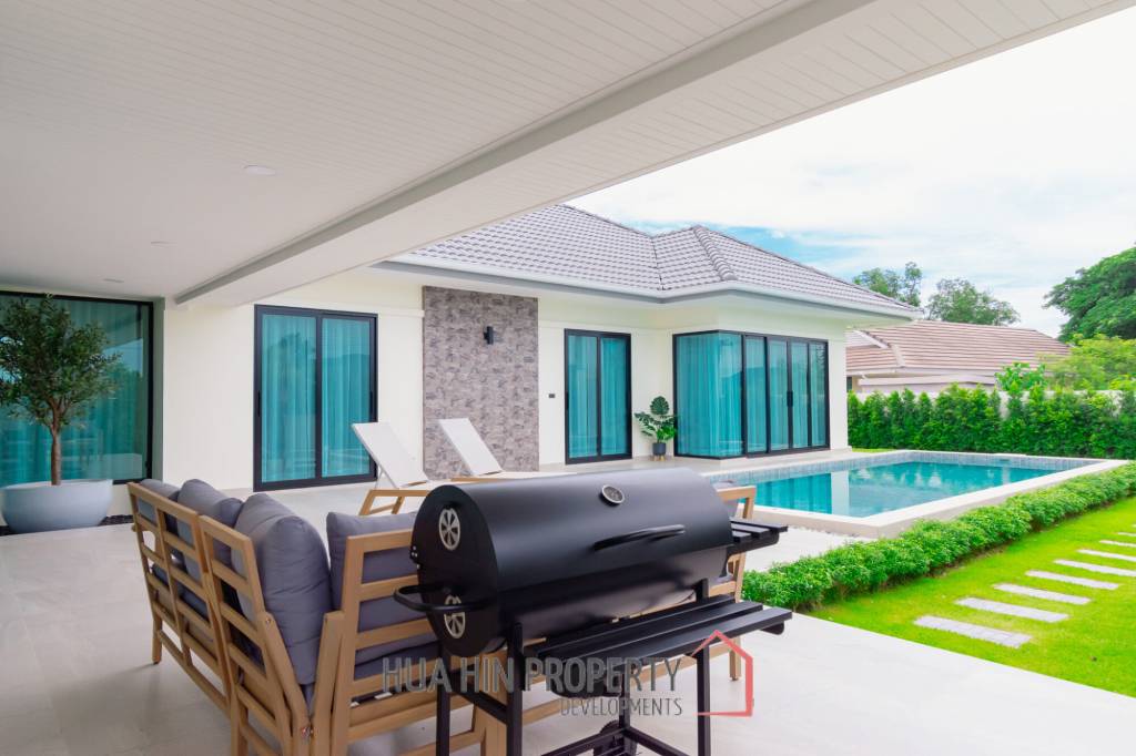Luxurious Villa in Hua Hin with Prime Investment Potential