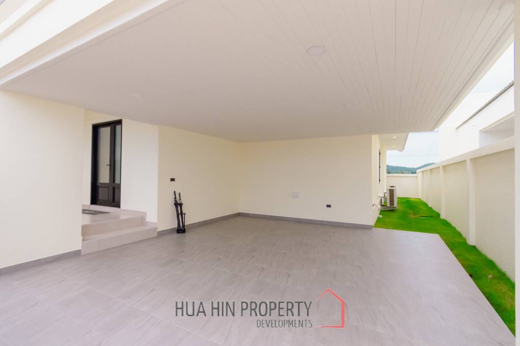 Luxurious Villa in Hua Hin with Prime Investment Potential