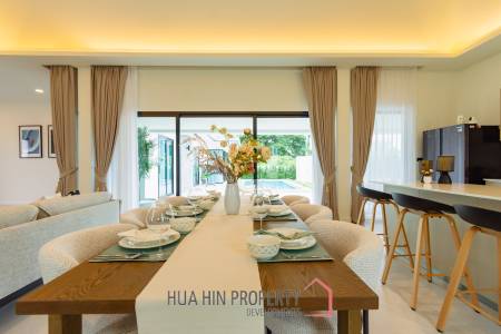 Luxurious Villa in Hua Hin with Prime Investment Potential