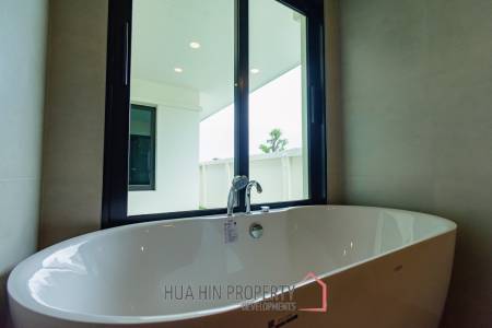 Luxurious Villa in Hua Hin with Prime Investment Potential