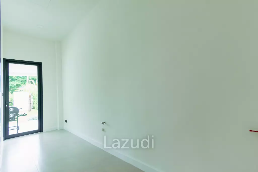 Luxurious Villa in Hua Hin with Prime Investment Potential