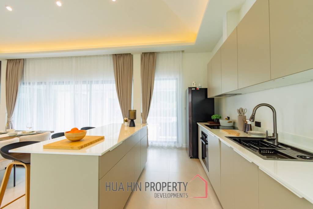 Luxurious Villa in Hua Hin with Prime Investment Potential