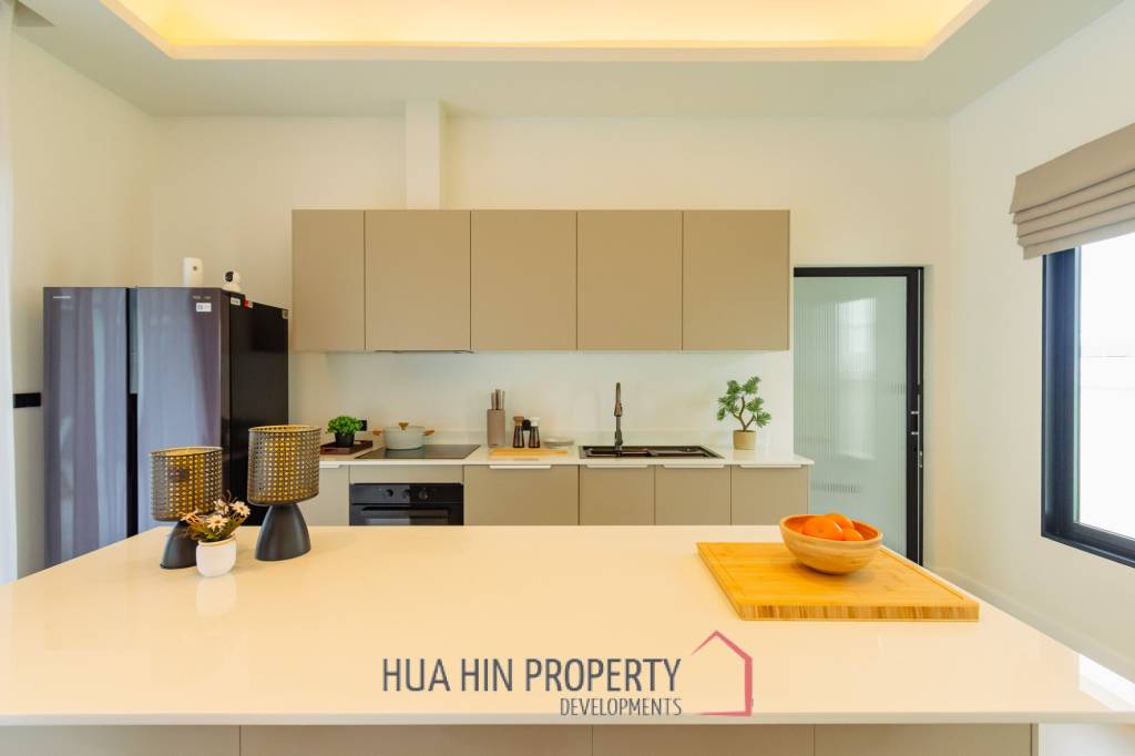 Luxurious Villa in Hua Hin with Prime Investment Potential
