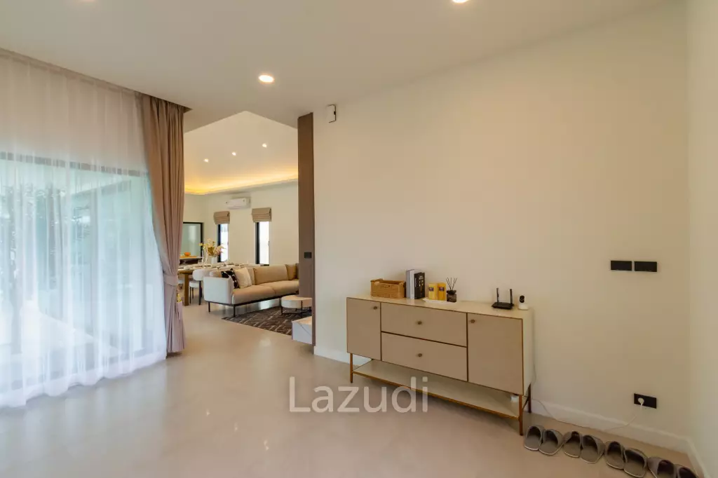 Luxurious Villa in Hua Hin with Prime Investment Potential