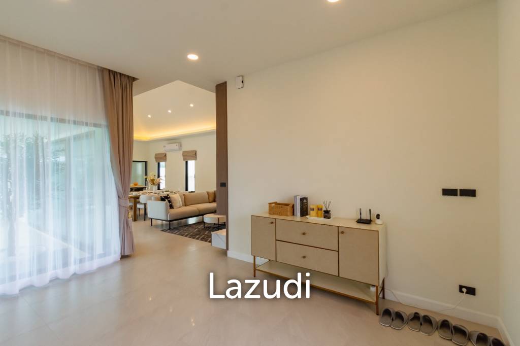 Luxurious Villa in Hua Hin with Prime Investment Potential